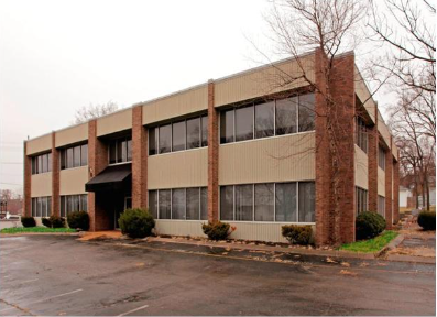 113 Cumberland Avenue Office Building (Photos courtesy LoopNet.com).
